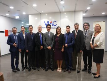 VIAC và VMC tiếp và làm việc với đại diện Singapore Society of Mediation Professionals (SMP) và ResoX